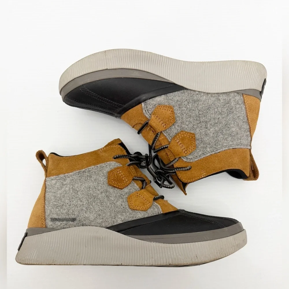 Sorel Women's Out N About IV Classic Waterproof Boots - 9 - Picture 5 of 11